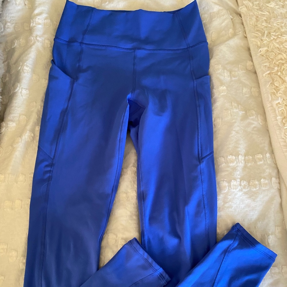 Fabletics Leggings with pockets!